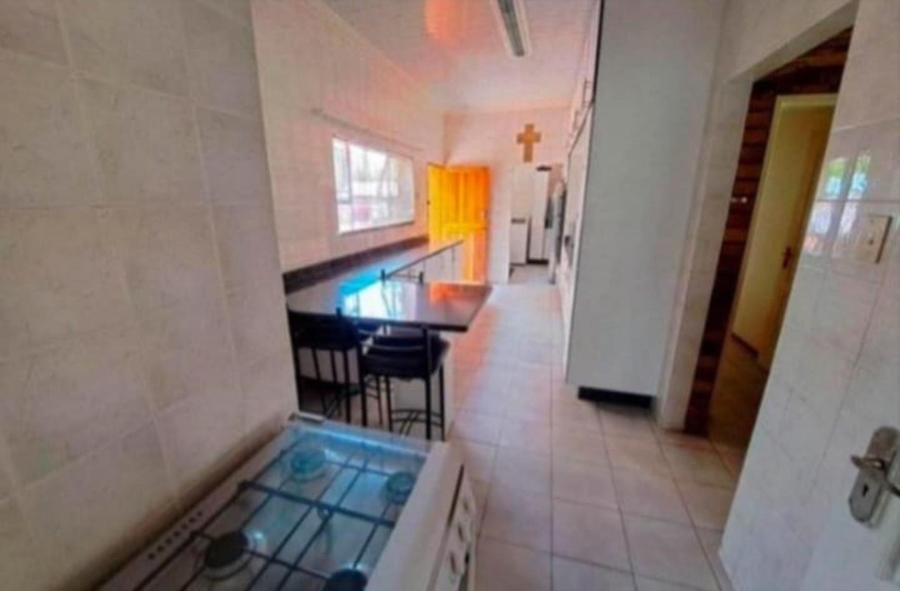 5 Bedroom Property for Sale in Mmabatho Unit 6 North West